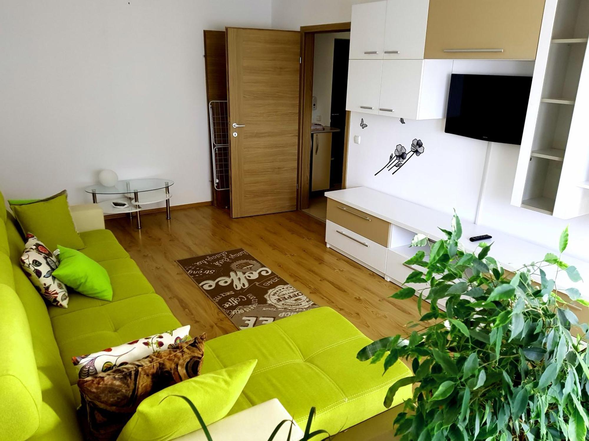 Urban Retreat Luxury Hideaway Apartment Oradea Exterior photo