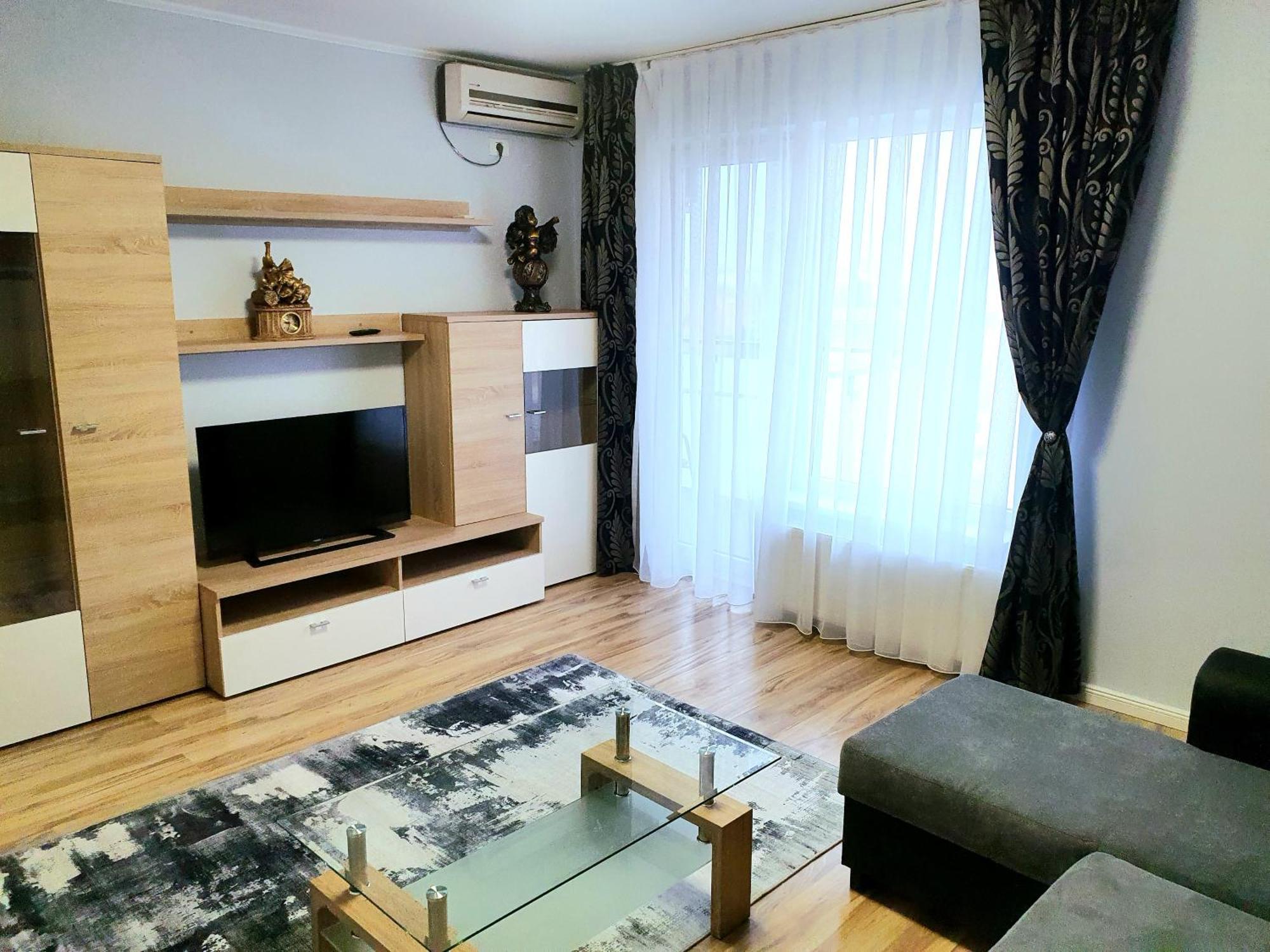 Urban Retreat Luxury Hideaway Apartment Oradea Exterior photo